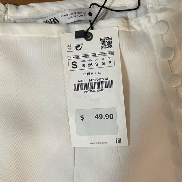 Zara White Short Skirt - Picture 2 of 3